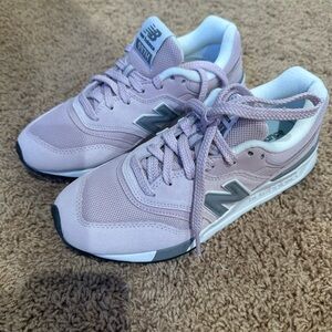 New Balance 997H Sneakers Size 5